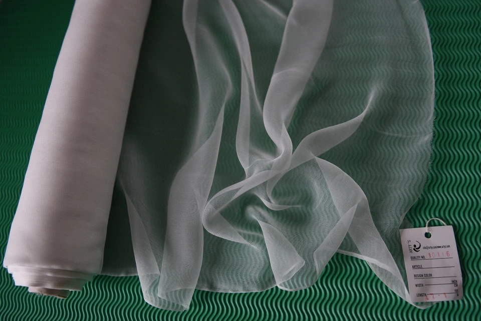 Chiffon 3,5 Seide, Silk, 100%, naturweiß, Meterware, Breite ca. 90 cm 14g/lm