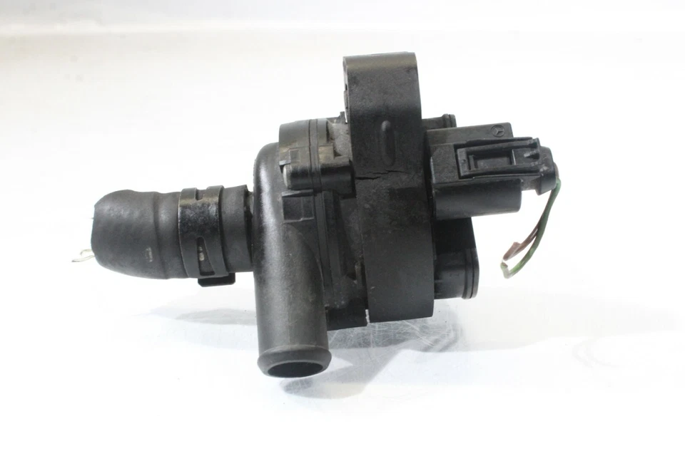 Mercedes-Benz E55 AMG 2004 refrigerante secundario bomba de agua auxiliar A1225 Foto 3 de 4