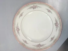 WEDGWOOD ROSALIE 10 3/4" DINNER PLATE