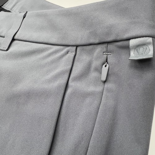 Lululemon Herren Commission schmale Passform Chinohose in Warpstreme in grau - Bild 10 von 17
