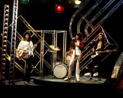 Freddie Mercury, Brian, John and Roger Unsigned 10'' x 8'' Photo - Queen *2