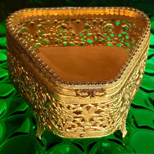 Vintage Victorian Gold Ormolu Jewelry Casket Trinket Box Filigree Claw Feet