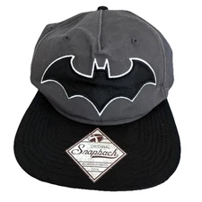 Batman DC Comics Men’s BioWorld SnapBack Hat One Size Embroidered Bat Logo New