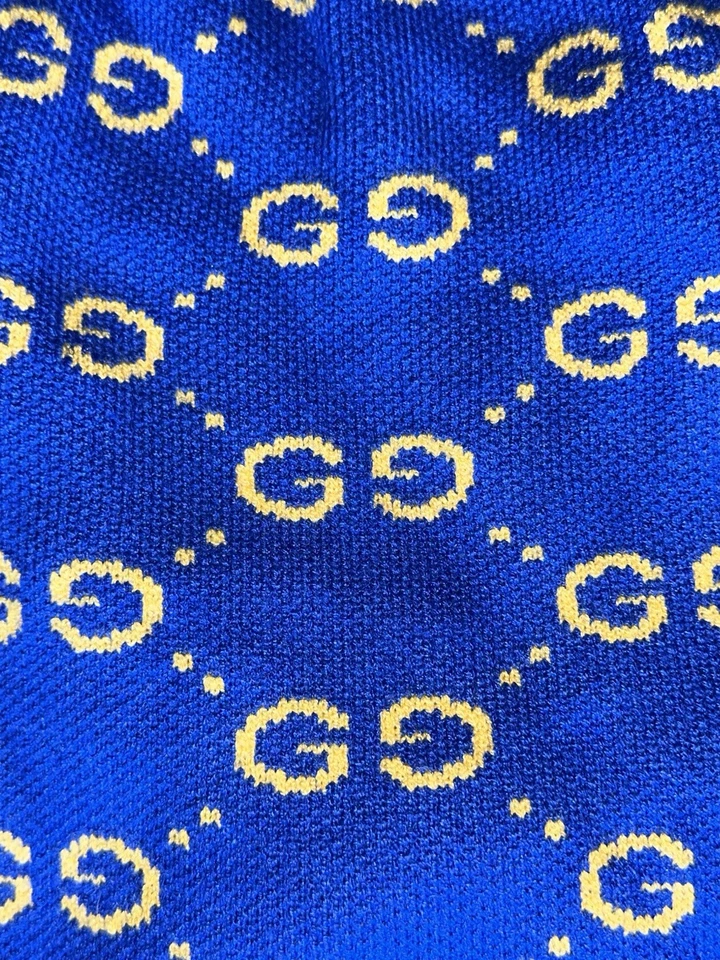 Suéter para Cachorro Inspirado em GG Tamanho Pequeno Cor Azul e Dourado Novo com etiquetas Da Boutique - Imagem 2 de 3