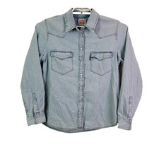 Levi Strauss  Co. Womens Size M Light Blue Long Sleeve Snap Button Up Shirt