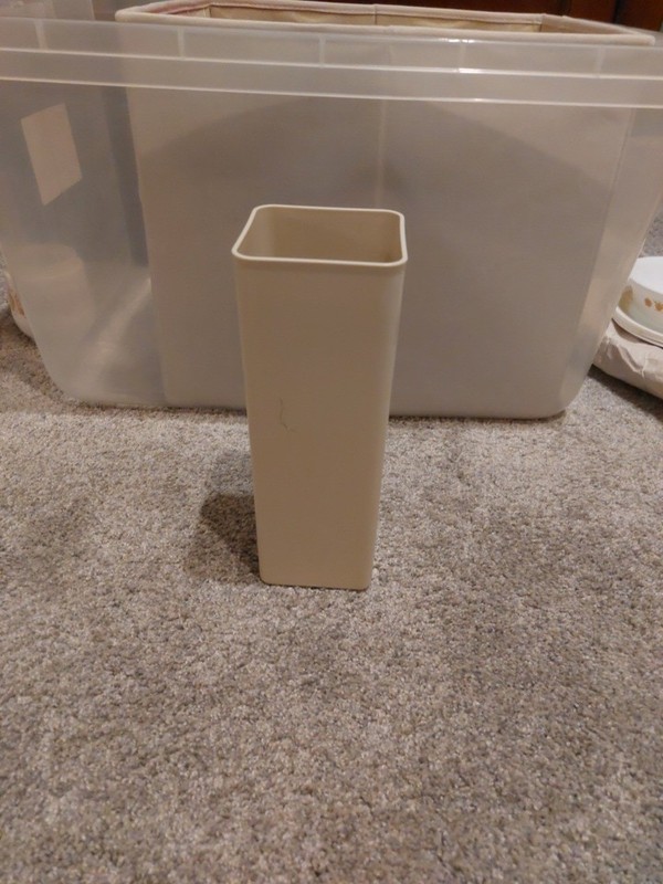 Tupperware Velvetta Block Cheese Keeper Container 1696-8  (No Lid  and No Tray) 