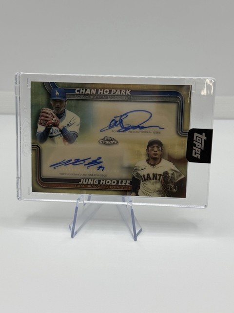 2025 Topps Chrome SUPERFRACTOR Parallel Of Chan Ho Park & Jung Hoo Lee 1/1