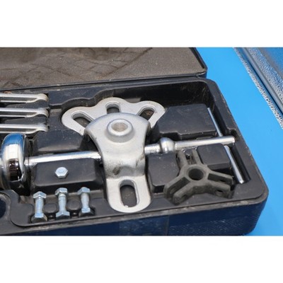 Cornwell Quality Tools HRC4579 9 Way Puller Set Barely for sale