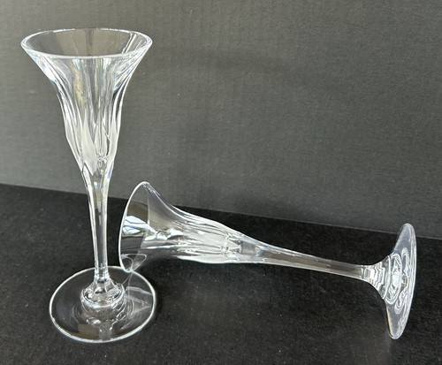Mikasa Flame D'amore Crystal Pair Of Candlesticks 7" - Picture 7 of 8
