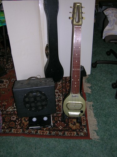 1935 Supro Lap Steel and original amp. Works Great ! 2nd owner