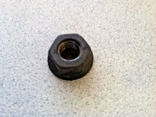 2000-2006 BMW X5 E53 3.0i M54 ~ REAR DRIVESHAFT NUT WITH RIB ~ 26111227843