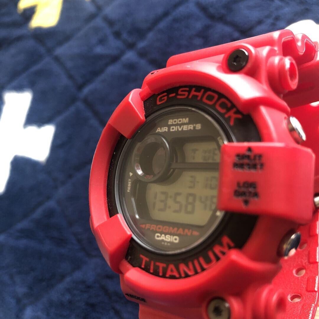 Casio G-Shock 30th Anniversary Divers Frogman DW-8200F-4JR Watch Red Rare  Used