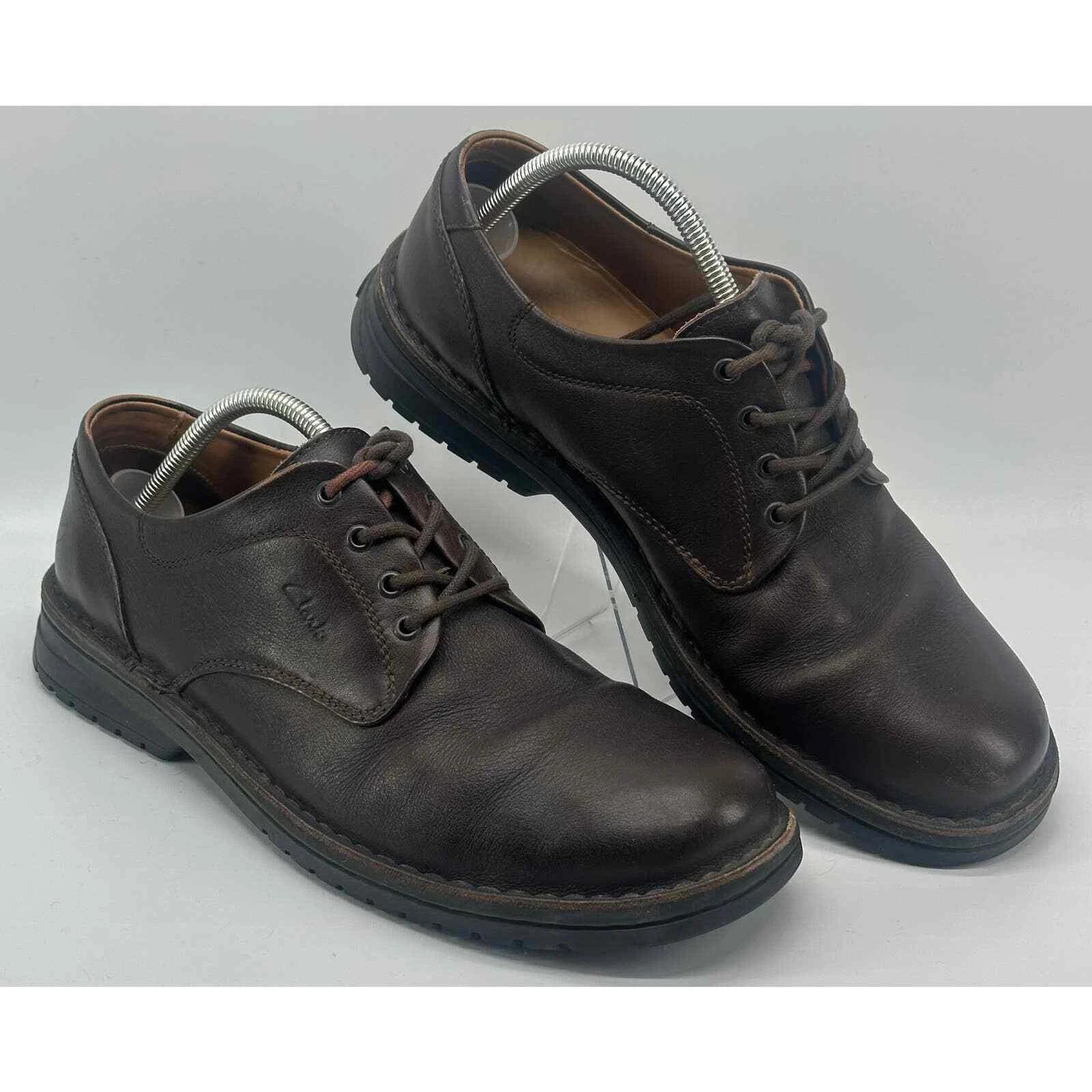 Scarpe Oxford Clarks da uomo marroni in pelle stringate taglia 11M (S1768)