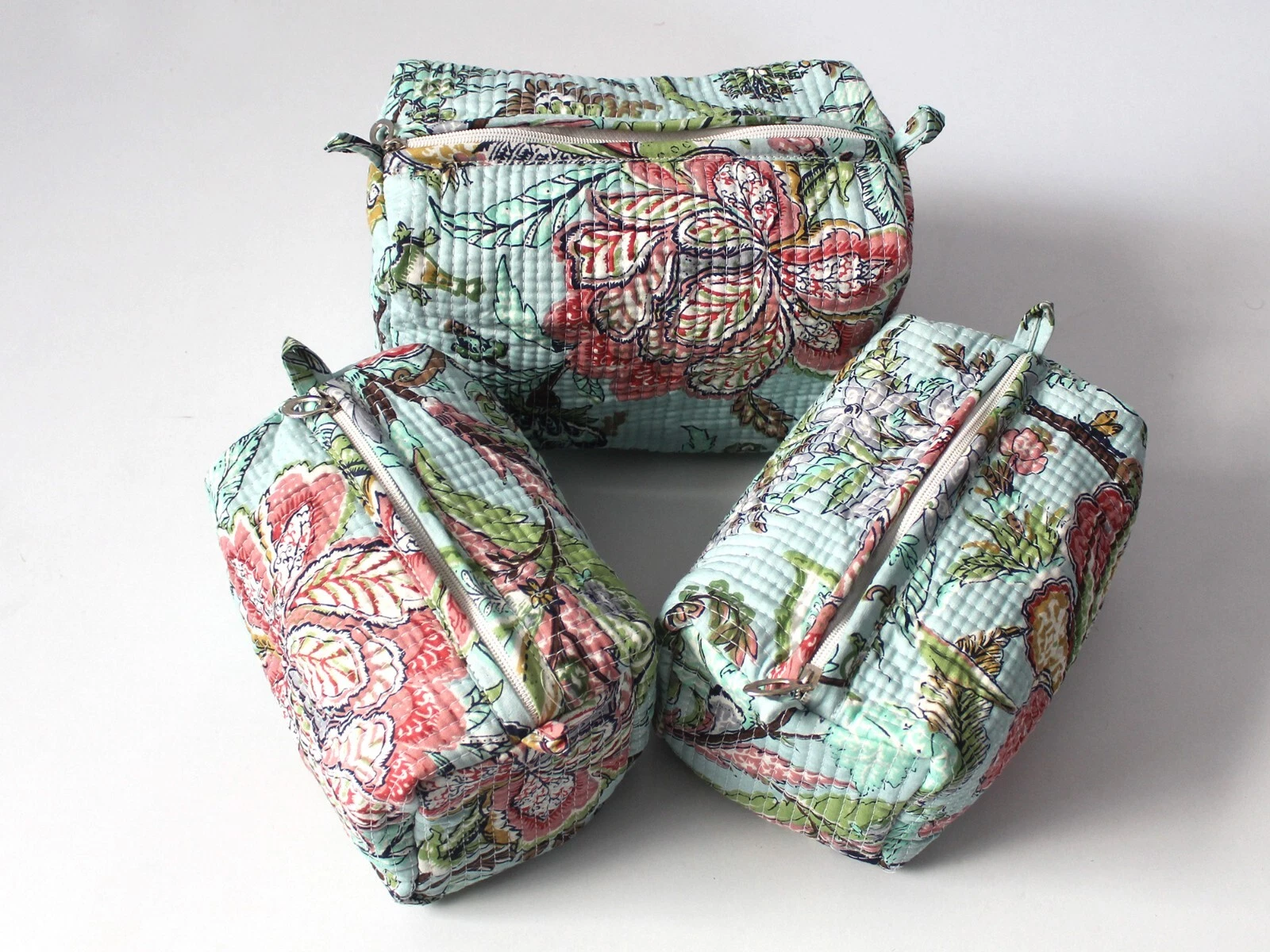 3 PC Large Floral Travel Cosmetic Makeup Bag Toiletry Hanging Storage Case Pouch
Opens in a new wind