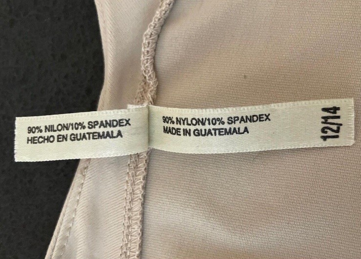 White Stag Pullover Shirt Women’s Size 12/14 V-Neck Long Sleeve Beige THICK