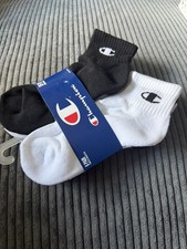 Champion Ankle Socks 6 Pair 5y-7y 3 black and 3 white pairs Logo Cushioned NEW