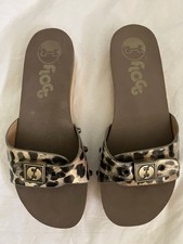 Flogg Platform flats Leopard Print Wood Stud Sandals Clogs Shoes Sz 6 EUC