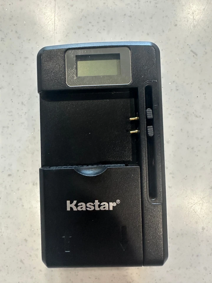 T-Mobile Franklin T9 Wireless Wi-Fi 4G LTE Mobile Hotspot (RT717), spare battery - Image 2 of 4