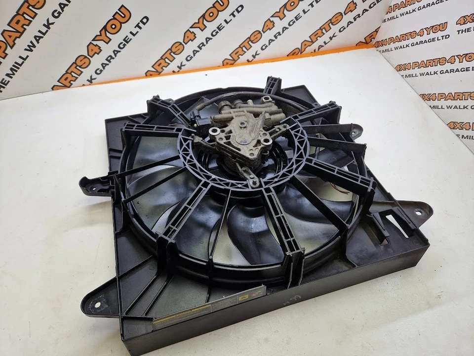 2007 JEEP GRAND CHEROKEE WK 5.7 HEMI ENGINE RADIATOR COOLING FAN 55116955AC - Image 3 of 4