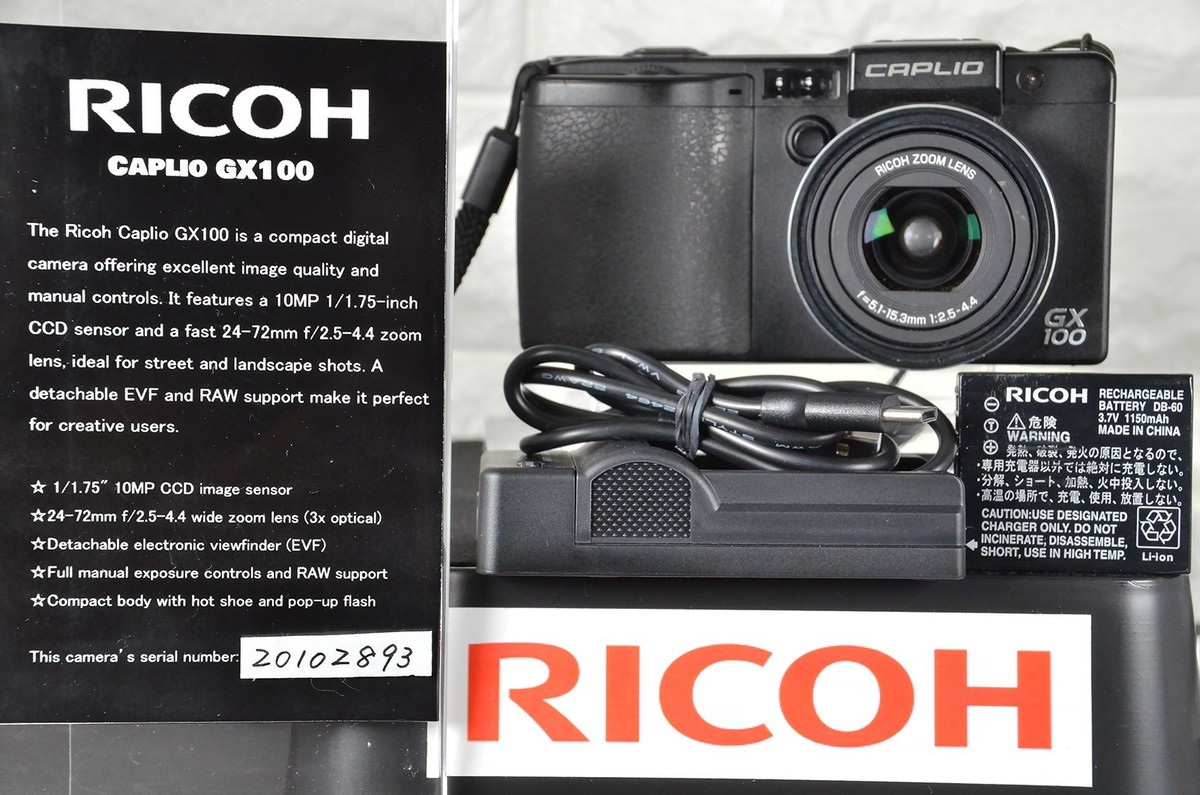 Ricoh Caplio GX100 10MP Digital Camera Black 24-72mm Zoom