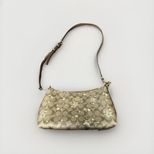 Borsa a tracolla Coach Clara nuova senza etichette in tela firmata stampa fiocco di neve 