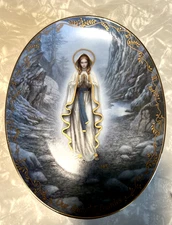 Our Lady Of Lourdes Souvenir Plate Virgin Mary 9 x 6.5 by Hector Garrido #1237H