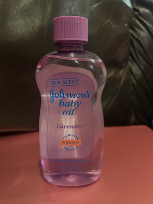 Johnson's Lavender Baby Oil 14 fl oz Discontinued Wonderful Smell!