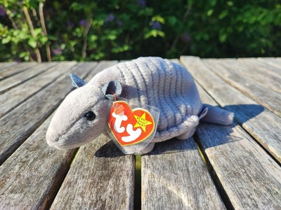 TY BEANIE BABIES TANK DAS ARMADILLO 1995