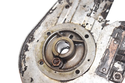 Briggs & Stratton Engine Model WMB Type 95581 * MAGNETO / OIL SEAL PLATE * Part - Picture 7 of 11