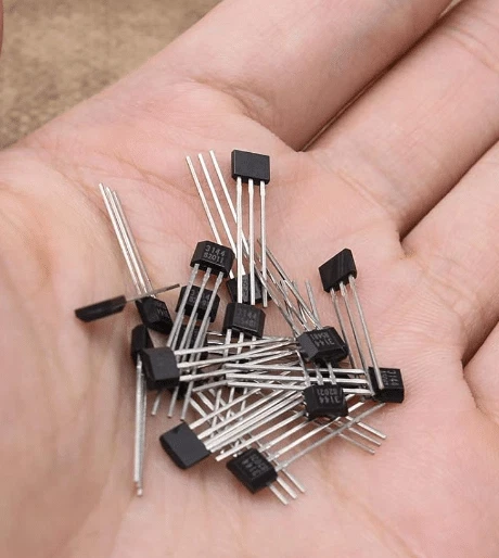 Interruptor sensor efecto Hall magnético 20 un. A3144 A3144E OH3144E A1044 | Envío a EE. UU. Foto 2 de 4