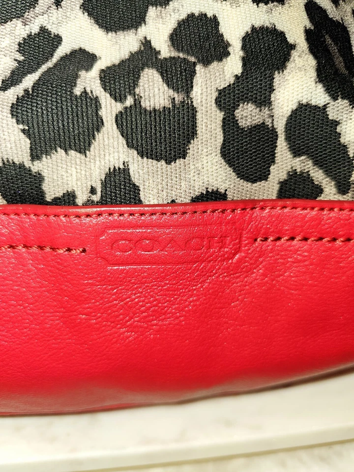 Bolso de Mano COACH Parker Hobo Estampado Ocelote F23266 Negro Rojo Multi Nylon Cuero Foto 2 de 4
