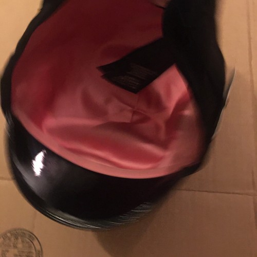 NWT Gucci x Chloe Riding Style Satin Cap with Chin Strap in Black & Pink medium - Picture 6 of 7