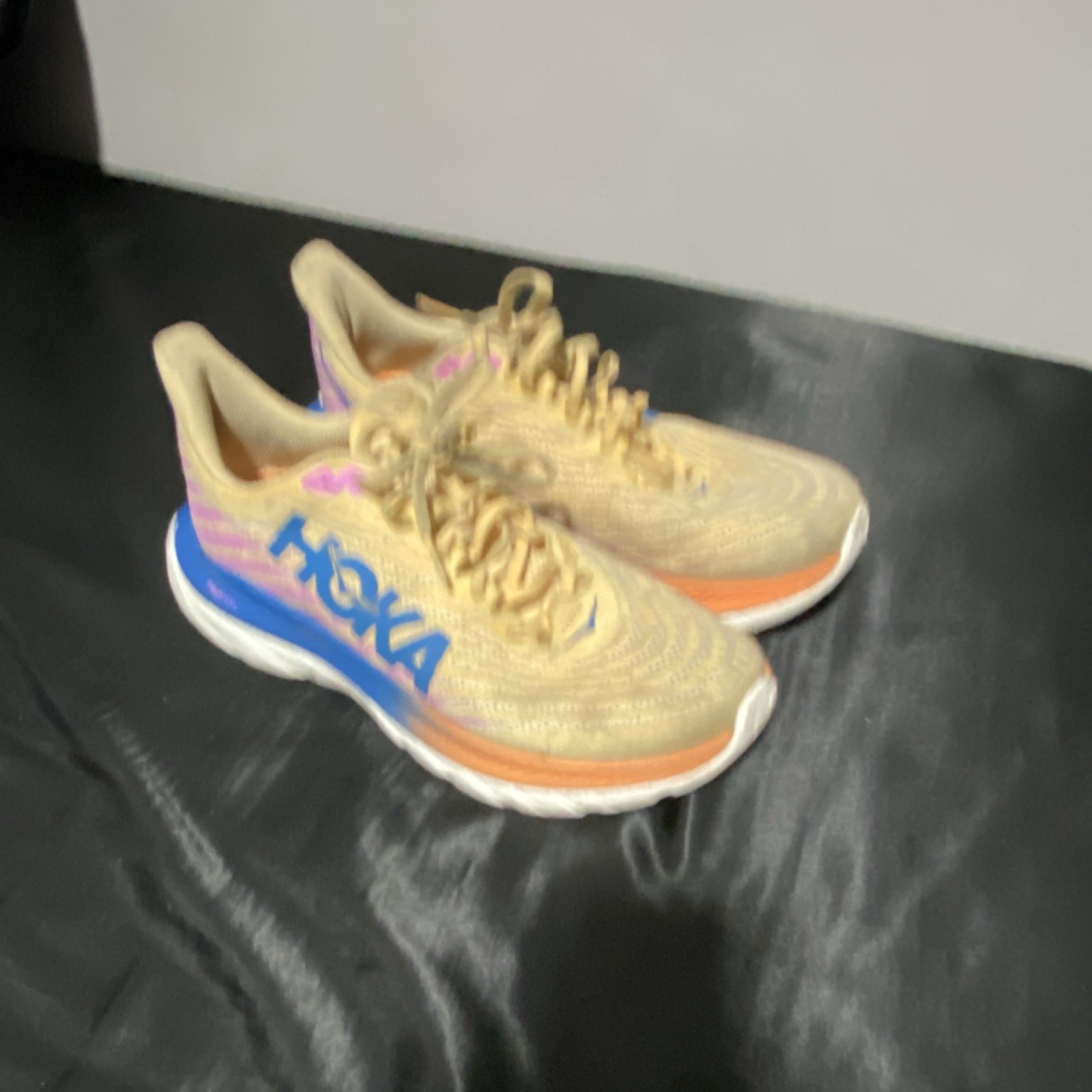 Hoka Mach 5 running shoes in the Impala/Cyclamen colorway thumbnail 2