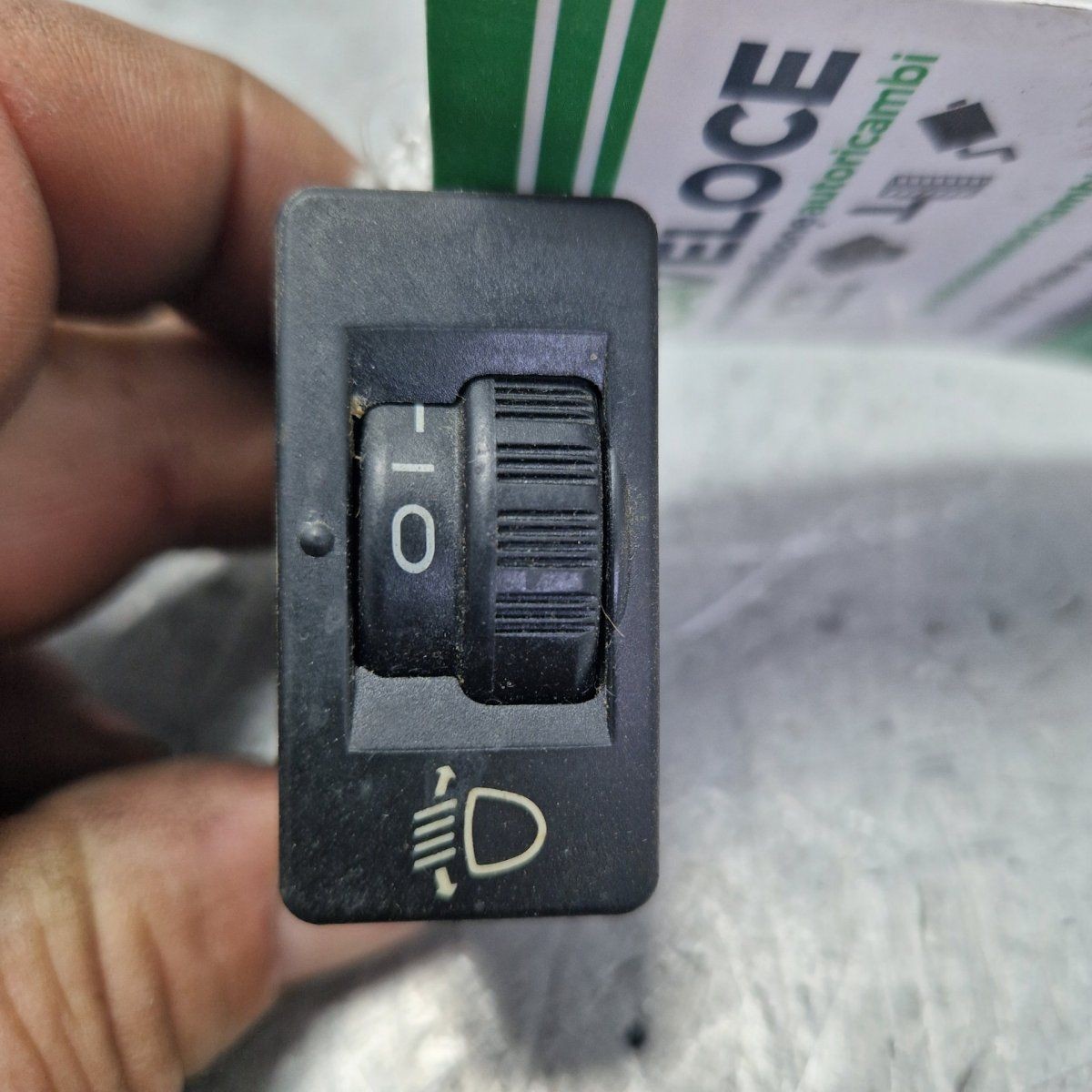 Pulsante interruttore regolazione luci fari Peugeot 207 1.4 - Usato Garantito