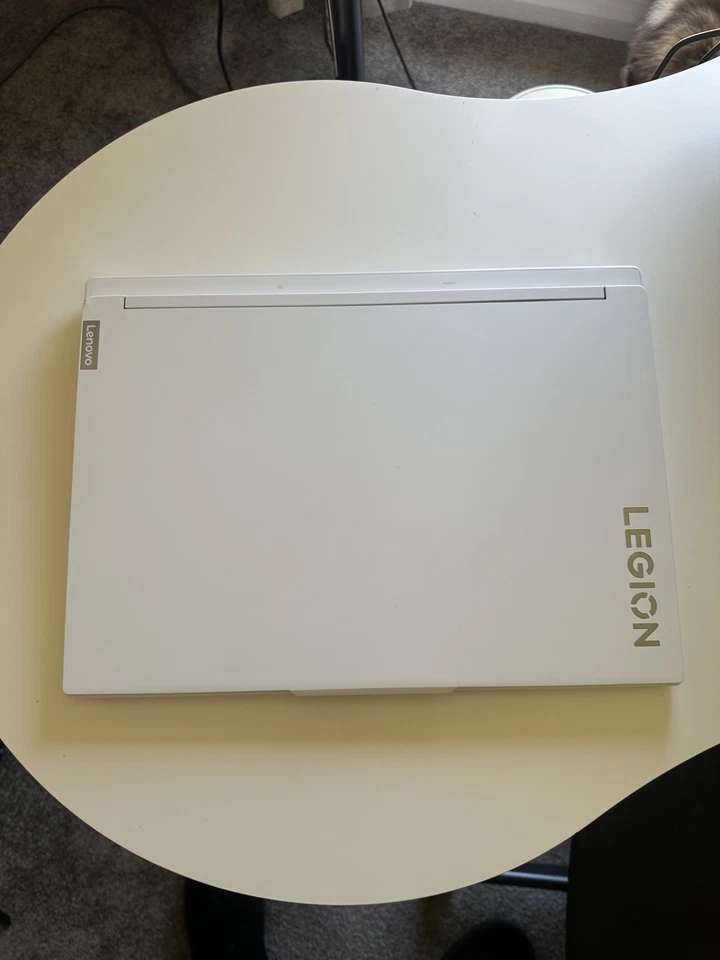 Lenovo Legion 7i Gen 9 16" i9-14900HX RTX 4070 32GB RAM 1TB SSD Gaming Laptop - image 4 of 4