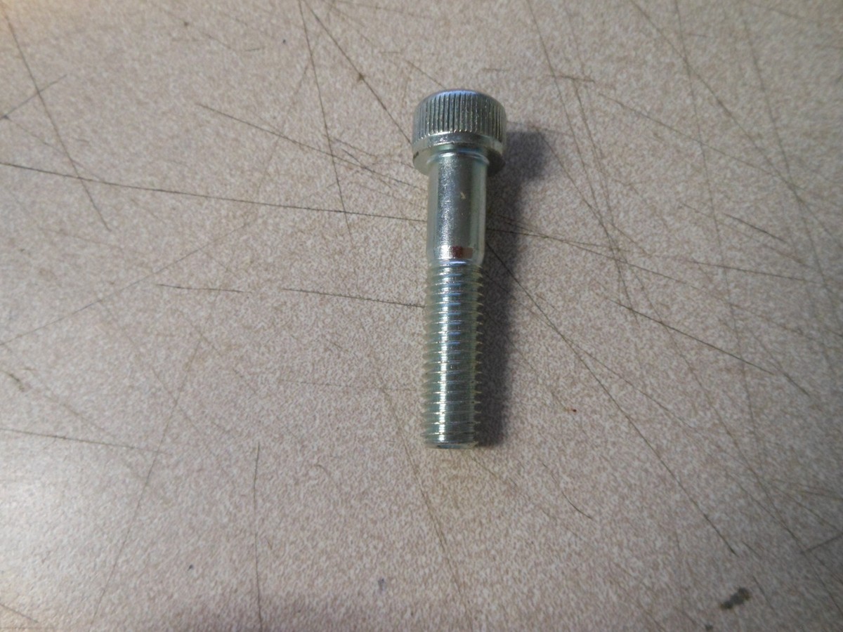NOS Kawasaki Bolt 1987-1990 ZX750 1984-1986 ZX900 92002-1316