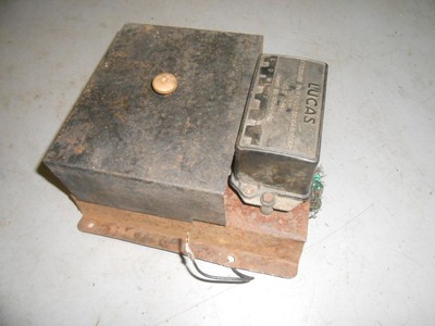 JAGUAR MK2/DAIMLER V8 250 FUSE BOX (DYNAMO TYPE) | eBay jaguar mk2 fuse box location 