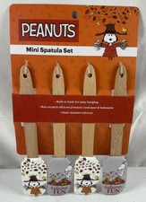 Peanuts Snoopy Autumn Fun 4 Pack Mini Silicone Spatula Set