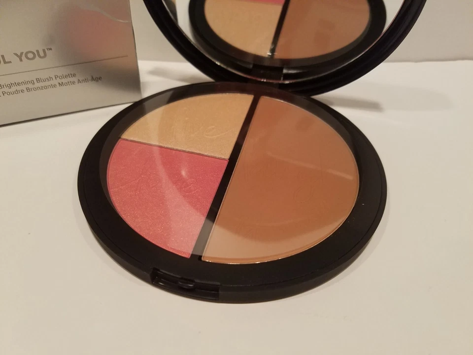 It Cosmetics- Your Most Beautiful You Anti-Aging Bronzer, Luminizer, Blush Palet - Image 4 of 4