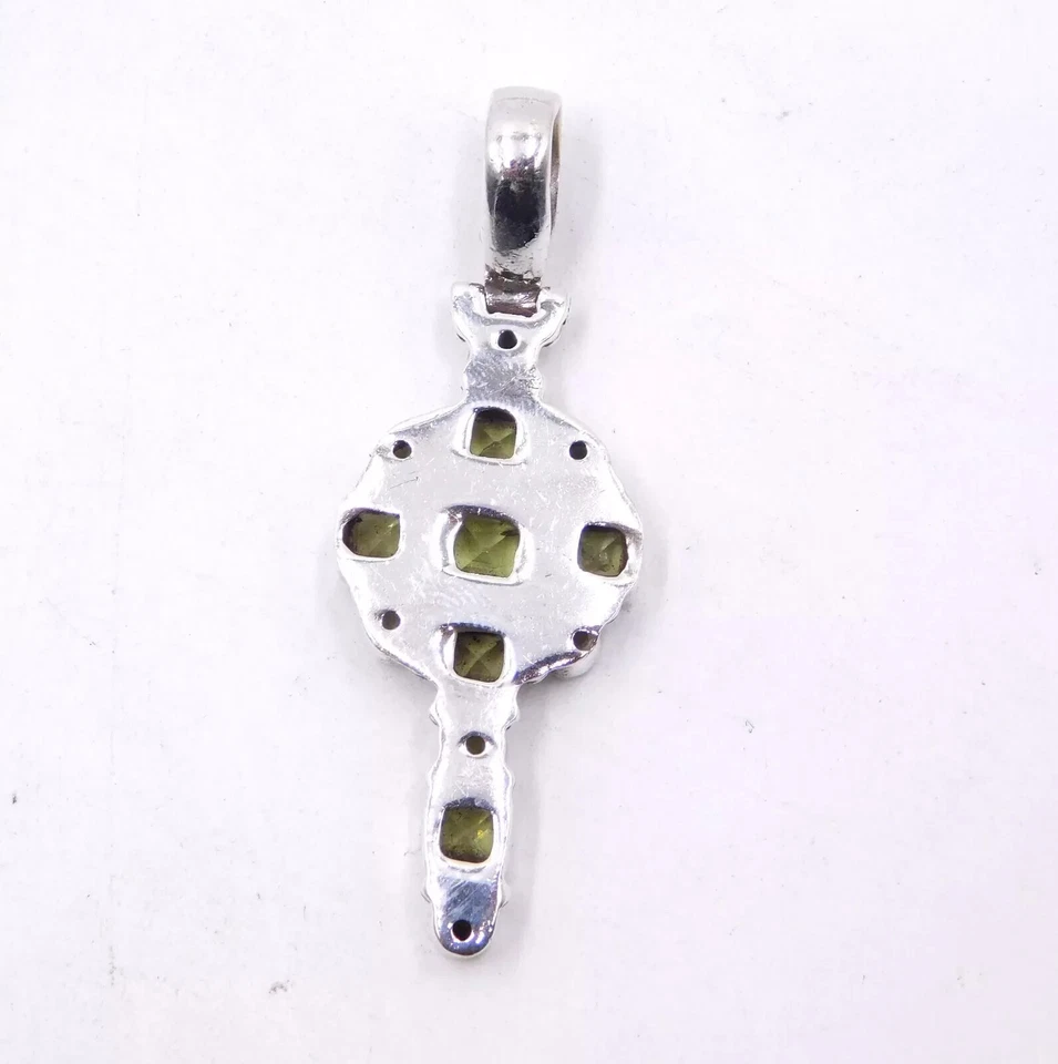 Colgante fino de piedras preciosas de corte peridoto natural de plata de ley 925 de 6,20 Gm tamaño 1,7" Foto 3 de 4