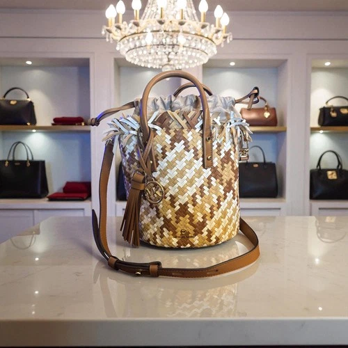 New Michael Kors Marley Medium Leather bucket Messenger Bag luggage gold handbag