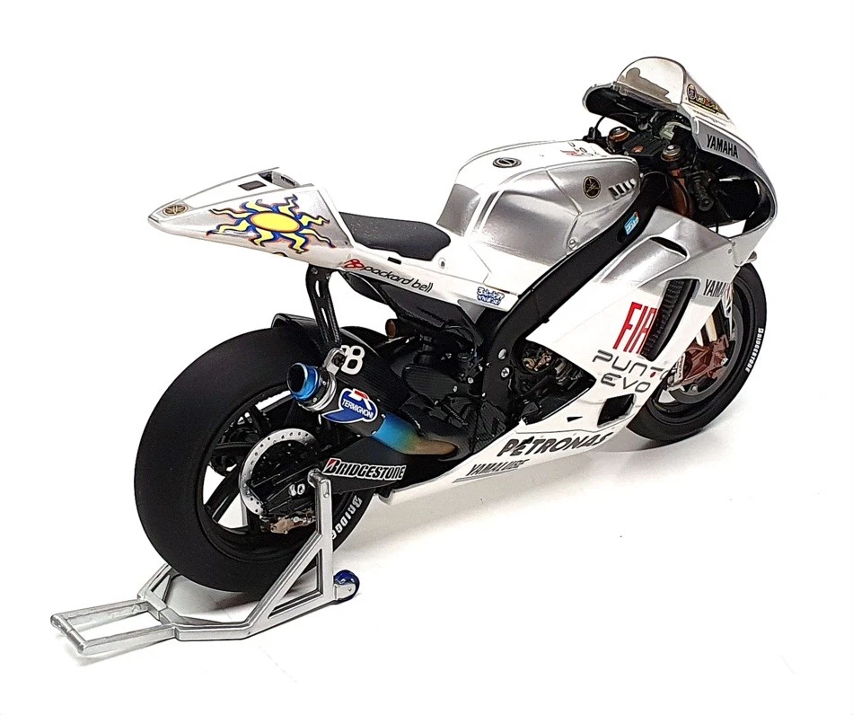 Minichamps 1/12 Scale 122 093146 Honda RC211V MotoGP 2009 Valentino Rossi - Image 2 of 4