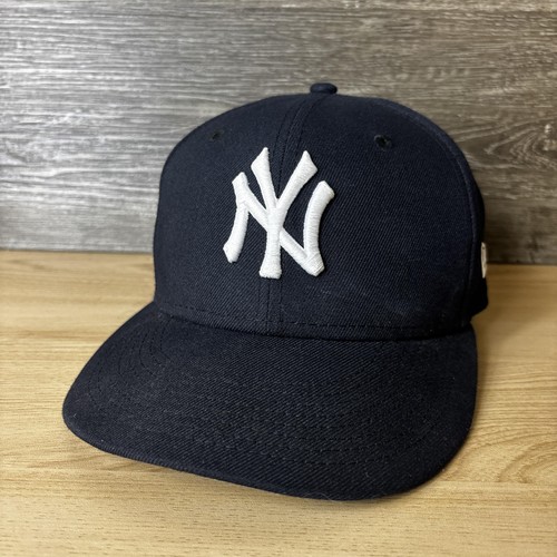 New York Yankees Hat Cap Fitted Mens 7 Navy Blue MLB Baseball 59Fifty New Era