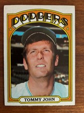 1972 TOPPS  TOMMY JOHN #264 LOS ANGELES DODGERS BASEBALL CARD
