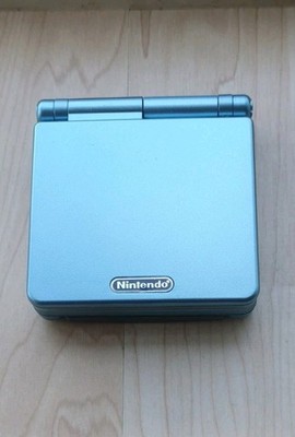 GameBoy Advance SP Hellblau- AGS-001 Top!!!