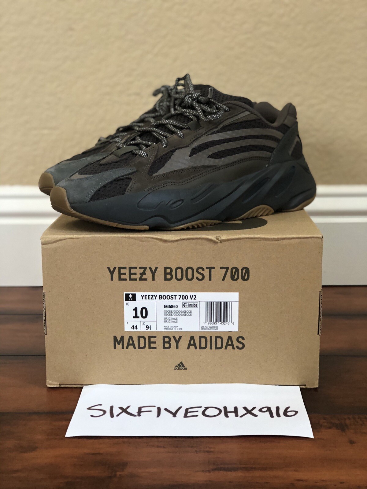 ADIDAS YEEZY BOOST 700 V2 GEODE 10 bright blue 350 v3 kyanite cream mauve  700v2 | eBay
