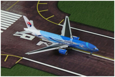 航空機・ヘリコプター malaysia AIRLINES 1/400 BOEING 777-200 1:400 JC Wings Malaysia Airlines BOEING 777-200 Airplane Flap Down