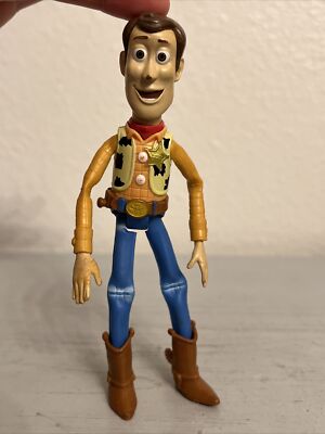SHERIF WOODY TOY STORY 5” ACTION FIGURE DISNEY /PIXAR TOY (PRE