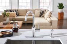 MOEN Sombra Single-Handle Standard Kitchen Faucet with Side Sprayer in Chrome