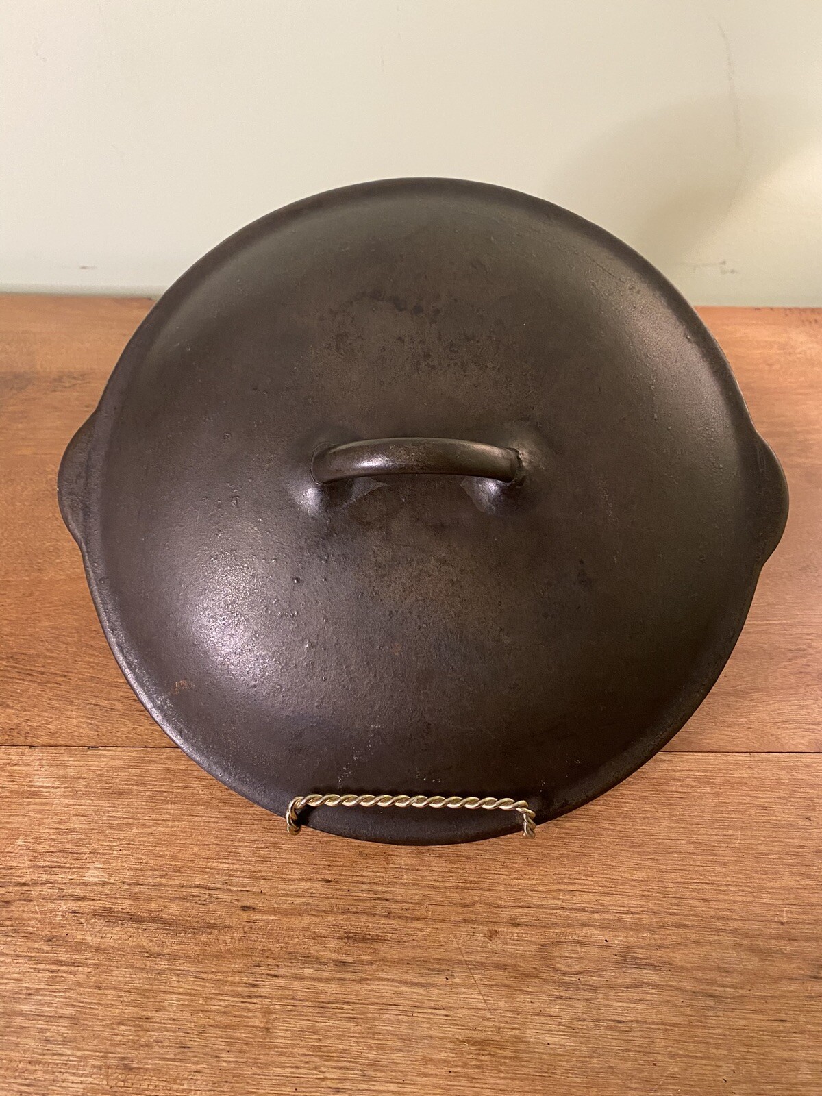 Very Rare Vintage/Antique Vollrath Cast iron Dutch Oven Lid (only lid